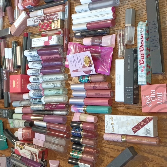 ALL LIPPIES AVAILABLE FOR MY COMING LIVE SHOW!!! THIS WILL BE MY FIRST SHOW!!; - Picture 8 of 10